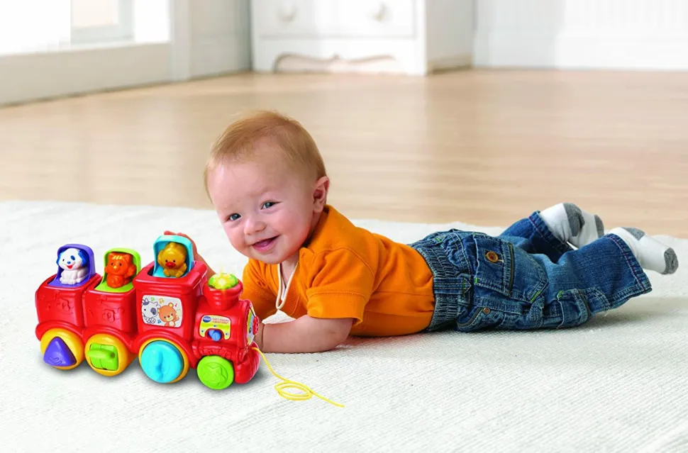 Babytog med pop-up venner