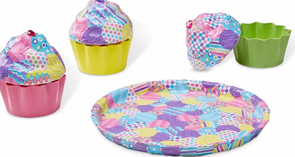 Lav decoupage cupcakes